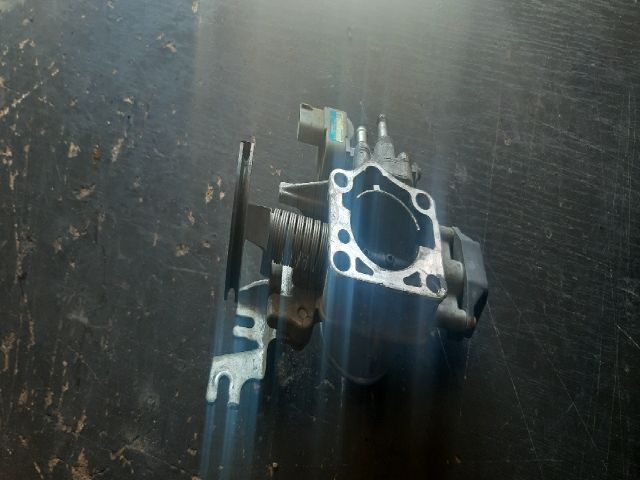 bontott TOYOTA CARINA Fojtószelep (Mechanikus)