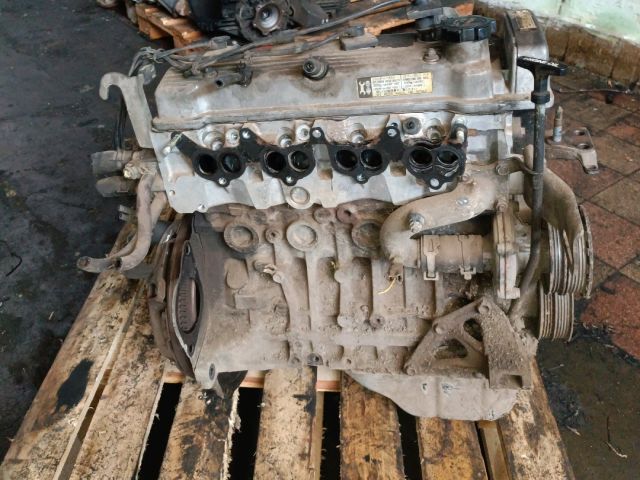 bontott TOYOTA CARINA Motorblokk (Fűzött)