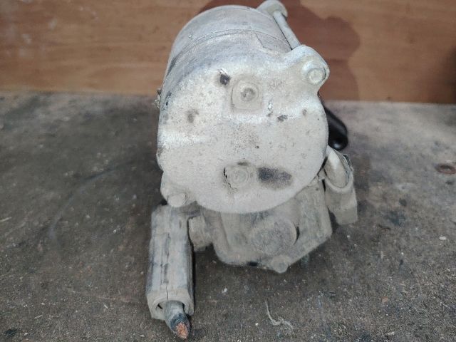 bontott TOYOTA CARINA Önindító