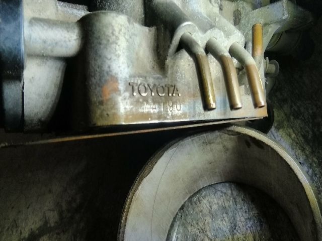 bontott TOYOTA CARINA Fojtószelep (Mechanikus)