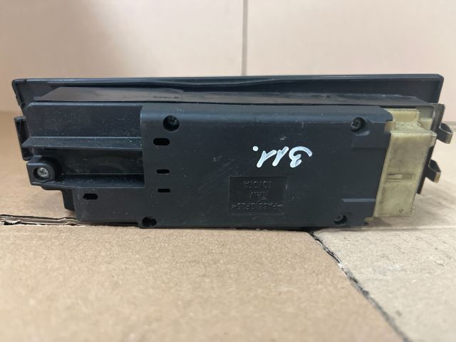 bontott TOYOTA CARINA Ablakemelő Kapcsoló Négyes / Kettes