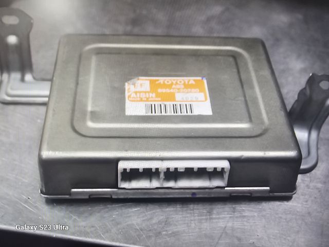 bontott TOYOTA CARINA ABS Elektronika