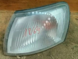 bontott TOYOTA CARINA Bal első Irányjelző