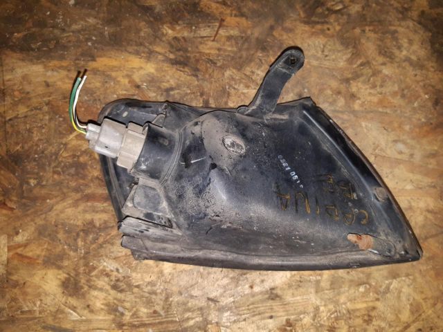 bontott TOYOTA CARINA Bal első Irányjelző