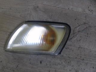 bontott TOYOTA CARINA Bal első Irányjelző