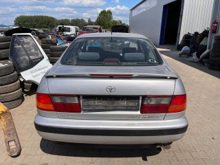 bontott TOYOTA CARINA Csomagtérajtó (Részeivel)