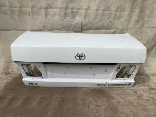 bontott TOYOTA CARINA Csomagtérajtó (Üres lemez)