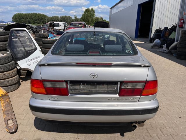 bontott TOYOTA CARINA Csomagtérajtó (Üres lemez)