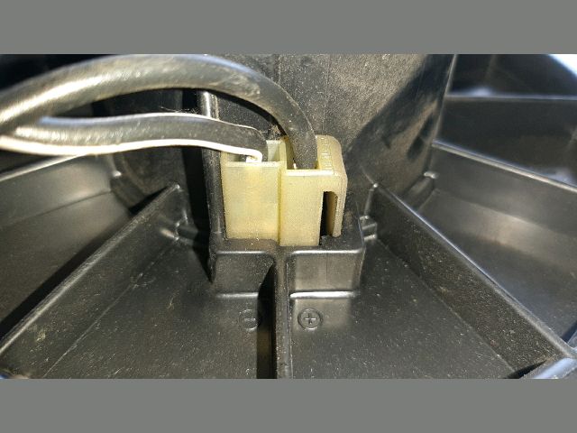 bontott TOYOTA CARINA Fűtőmotor (Nem klímás)