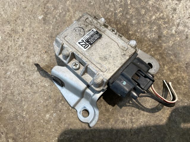 bontott TOYOTA CARINA Gyújtó Elektronika
