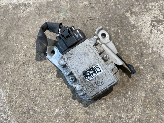 bontott TOYOTA CARINA Gyújtó Elektronika