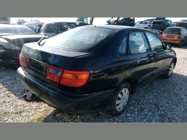 bontott TOYOTA CARINA Jobb Belső Hátsó Lámpa