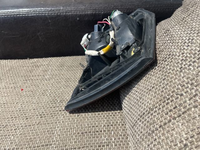 bontott TOYOTA CARINA Jobb Belső Hátsó Lámpa