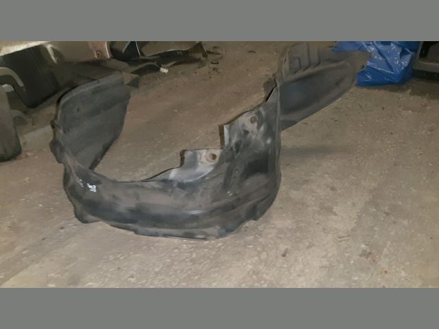 bontott TOYOTA CARINA Jobb első Első Dobbetét (Kerékjárati, Műanyag)