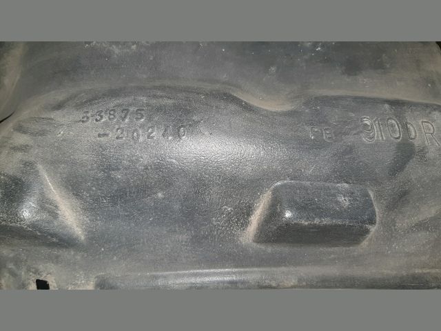 bontott TOYOTA CARINA Jobb első Első Dobbetét (Kerékjárati, Műanyag)