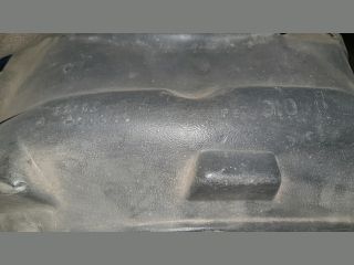 bontott TOYOTA CARINA Jobb első Első Dobbetét (Kerékjárati, Műanyag)