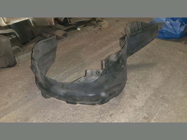 bontott TOYOTA CARINA Jobb első Első Dobbetét (Kerékjárati, Műanyag)