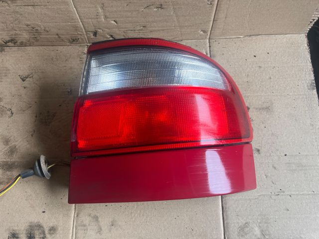 bontott TOYOTA CARINA Jobb Hátsó Lámpa