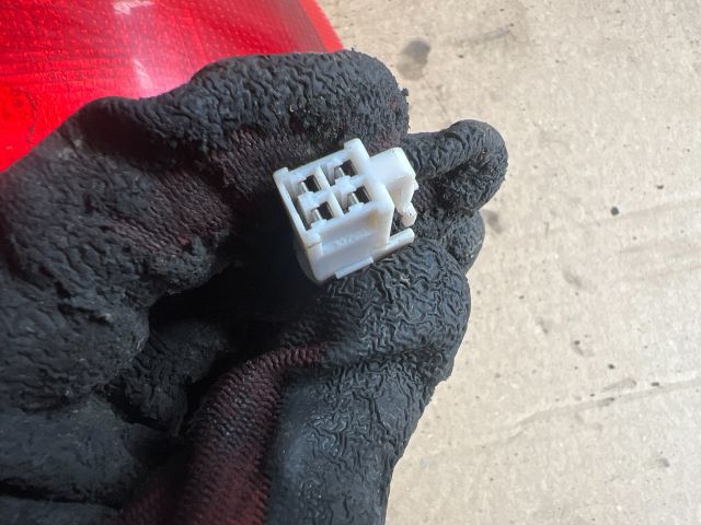 bontott TOYOTA CARINA Jobb Hátsó Lámpa