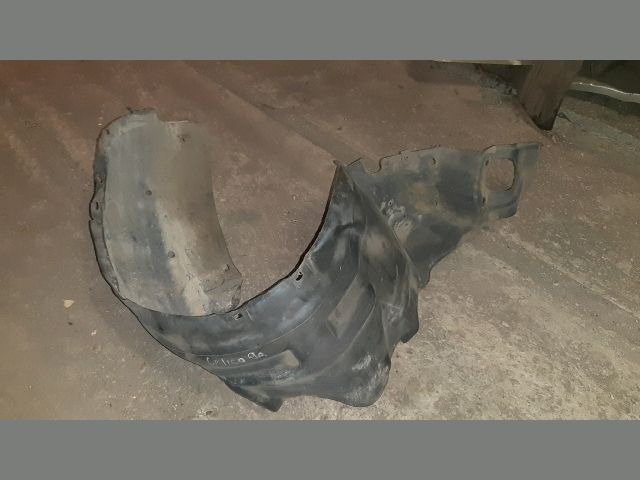 bontott TOYOTA CELICA Bal első Első Dobbetét (Kerékjárati, Műanyag)