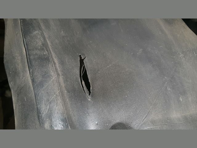 bontott TOYOTA CELICA Bal első Első Dobbetét (Kerékjárati, Műanyag)