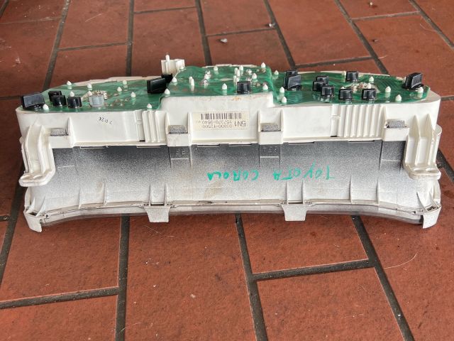 bontott TOYOTA COROLLA Kilométeróra