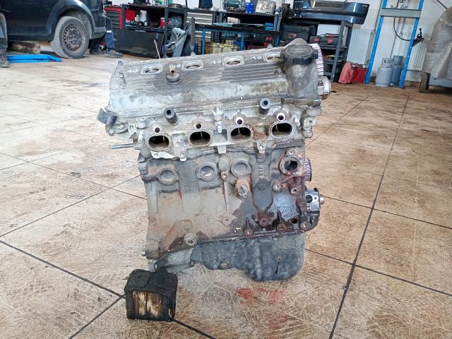 bontott TOYOTA COROLLA Motor (Fűzött blokk hengerfejjel)