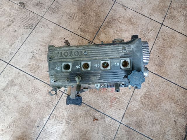 bontott TOYOTA COROLLA Motor (Fűzött blokk hengerfejjel)