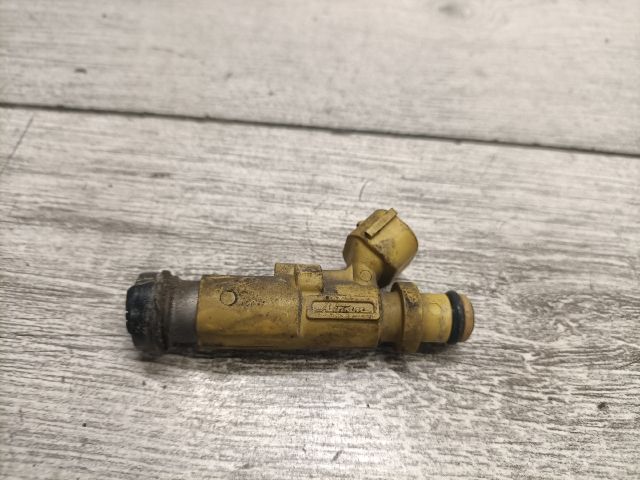 bontott TOYOTA COROLLA Porlasztó (1 db)