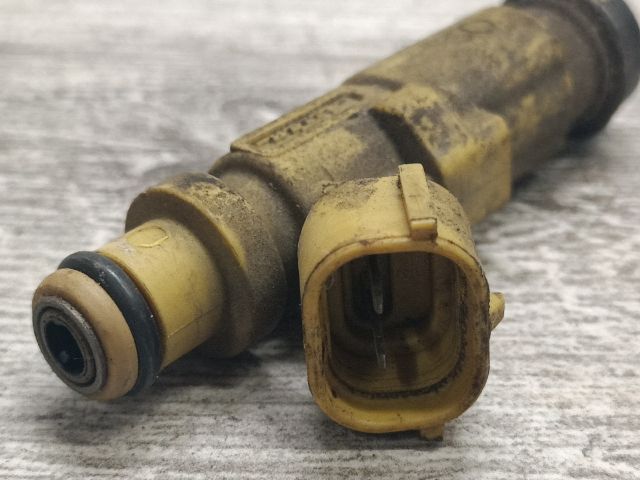 bontott TOYOTA COROLLA Porlasztó (1 db)