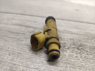 bontott TOYOTA COROLLA Porlasztó (1 db)