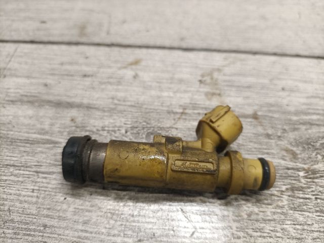 bontott TOYOTA COROLLA Porlasztó (1 db)