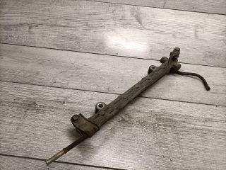 bontott TOYOTA COROLLA Porlasztó Sor / Híd