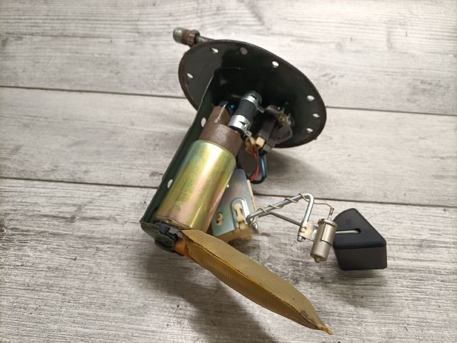 bontott TOYOTA COROLLA Üzemanyag Szivattyú