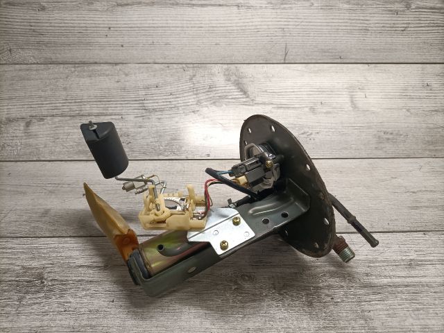 bontott TOYOTA COROLLA Üzemanyag Szivattyú