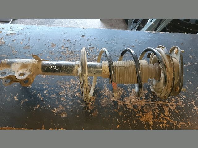 bontott TOYOTA COROLLA Jobb első Gólyaláb (Lengécsillapító, Rugó)