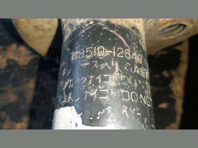 bontott TOYOTA COROLLA Jobb első Gólyaláb (Lengécsillapító, Rugó)