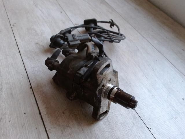 bontott TOYOTA COROLLA Gyújtáselosztó és Gyertya Kábel