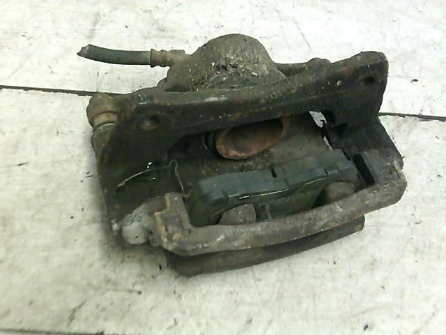 bontott TOYOTA COROLLA Bal első Féknyereg Munkahengerrel