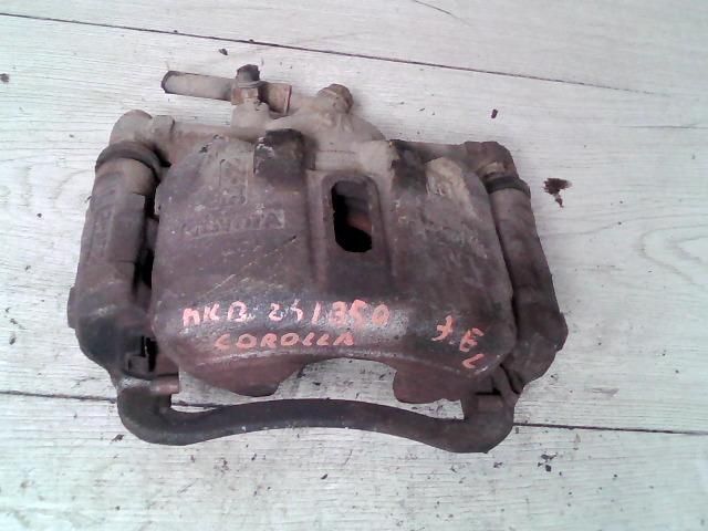 bontott TOYOTA COROLLA Jobb első Féknyereg Munkahengerrel