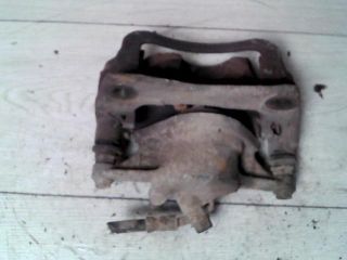 bontott TOYOTA COROLLA Jobb első Féknyereg Munkahengerrel