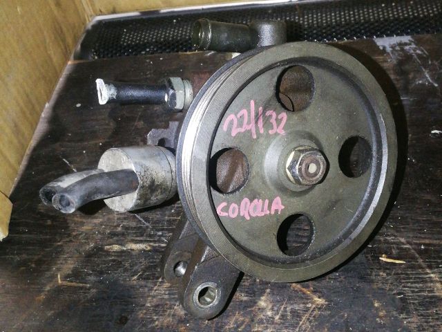 bontott TOYOTA COROLLA Kormányszervó Motor (Hidraulikus)