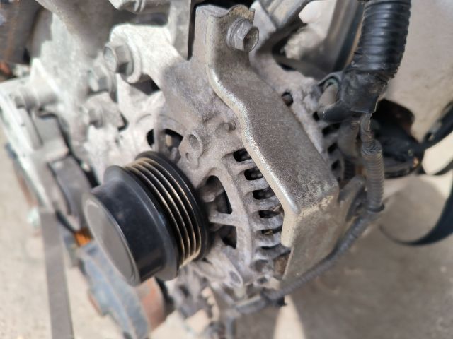 bontott TOYOTA COROLLA Generátor