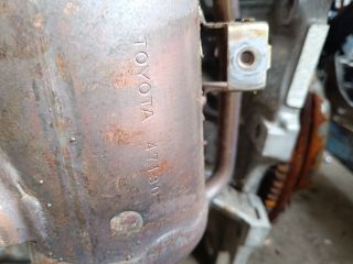 bontott TOYOTA COROLLA Katalizátor