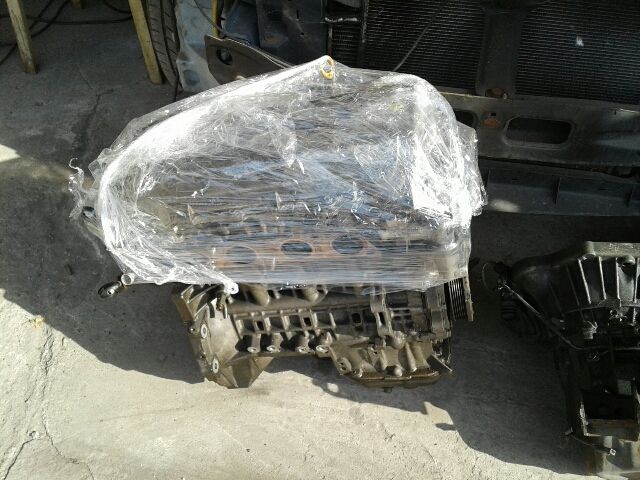 bontott TOYOTA COROLLA Motor (Fűzött blokk hengerfejjel)