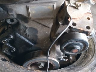 bontott TOYOTA COROLLA Motor (Fűzött blokk hengerfejjel)