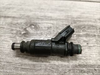 bontott TOYOTA COROLLA Porlasztó (1 db)