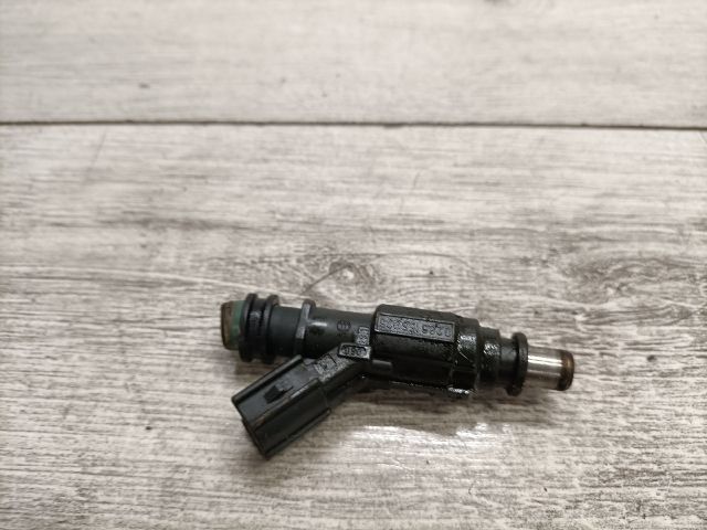 bontott TOYOTA COROLLA Porlasztó (1 db)