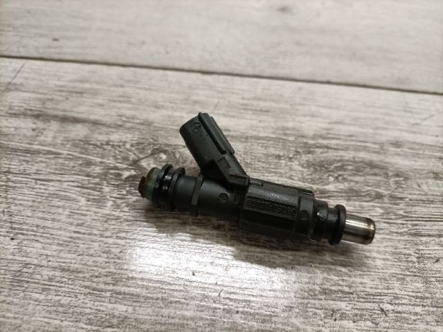 bontott TOYOTA COROLLA Porlasztó (1 db)