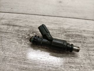 bontott TOYOTA COROLLA Porlasztó (1 db)